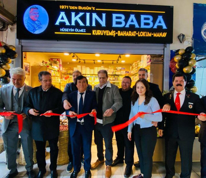 Rahmetli Akın baba'nın oğlu Hüseyin Ölmez in Akın Baba Kuru Yemiş Dükkanı açtık hayırlı olsun Allah iş karşılığı versin.